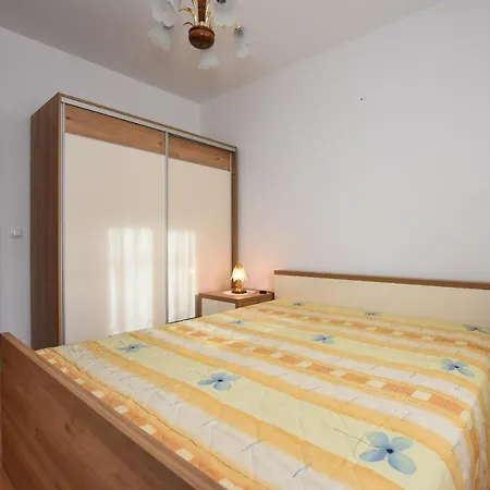 Apartmán Luce - Family Friendly & Parking