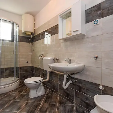 Luce - Family Friendly & Parking Apartmán