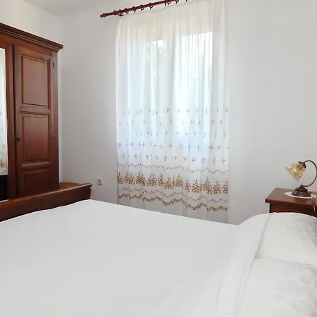 Apartmán Luce - Family Friendly & Parking