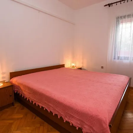 Luce - Family Friendly & Parking Apartmán