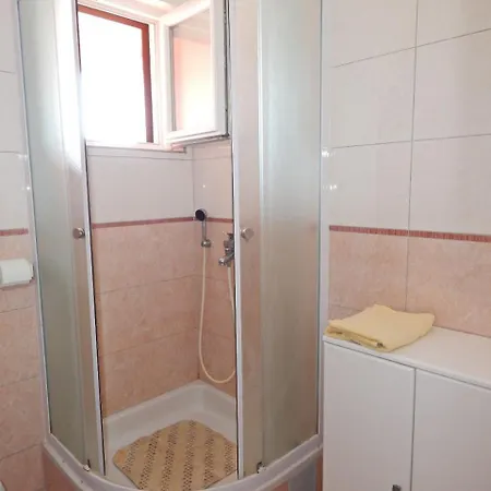 Apartmán Luce - Family Friendly & Parking Pag Town