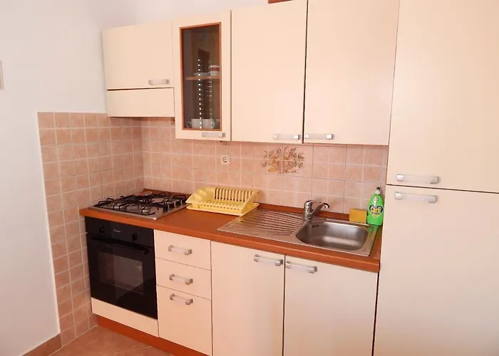 Appartement Luce - Family Friendly & Parking Pag Town