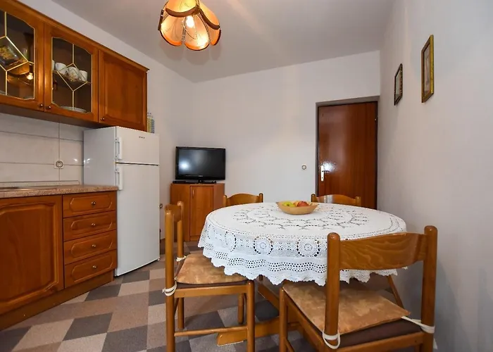 Luce - Family Friendly & Parking * Pag Town