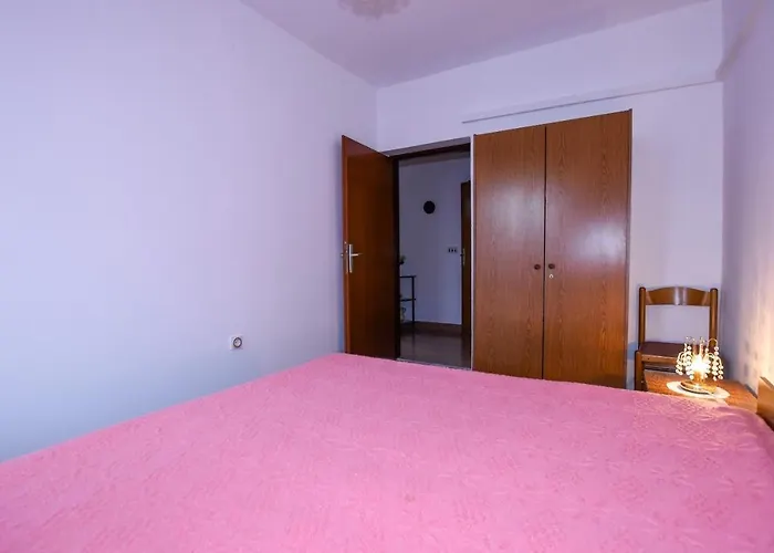Appartement Luce - Family Friendly & Parking Pag Town