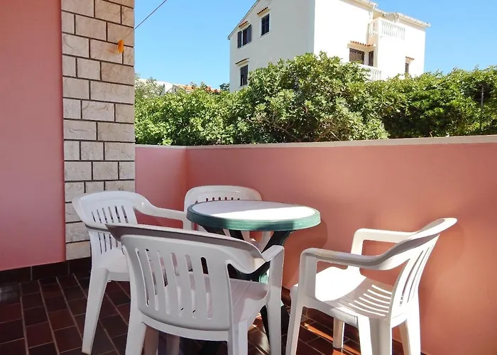 Luce - Family Friendly & Parking Apartman *