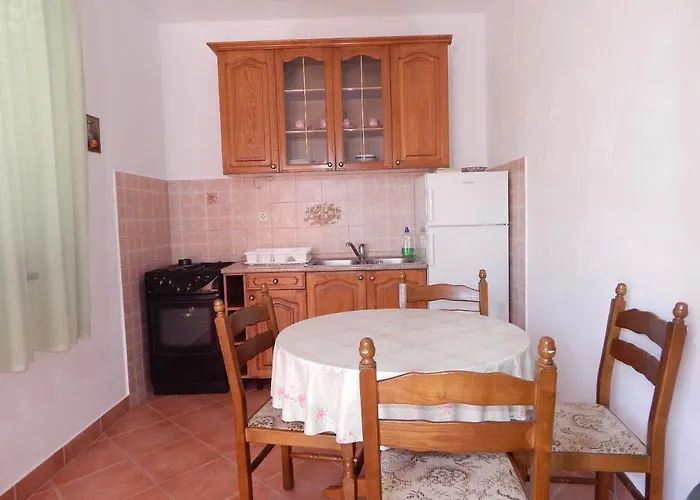 Luce - Family Friendly & Parking * Pag Town