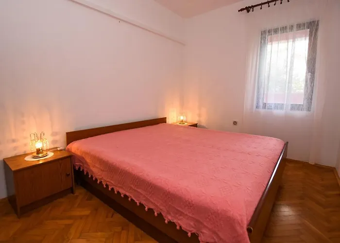 Luce - Family Friendly & Parking Апартаменты